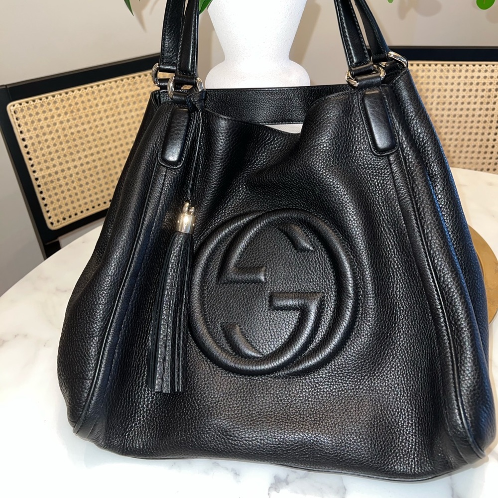 Gucci Black Pebbled Leather Medium Soho Shoulder Bag